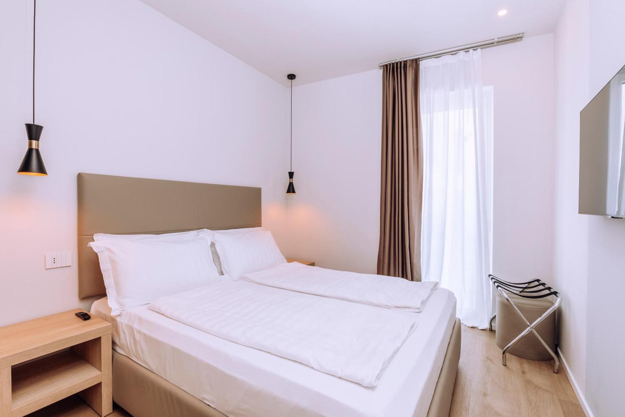 Ah Porticcioli Boutique Apartments San Felice del Benaco Dış mekan fotoğraf