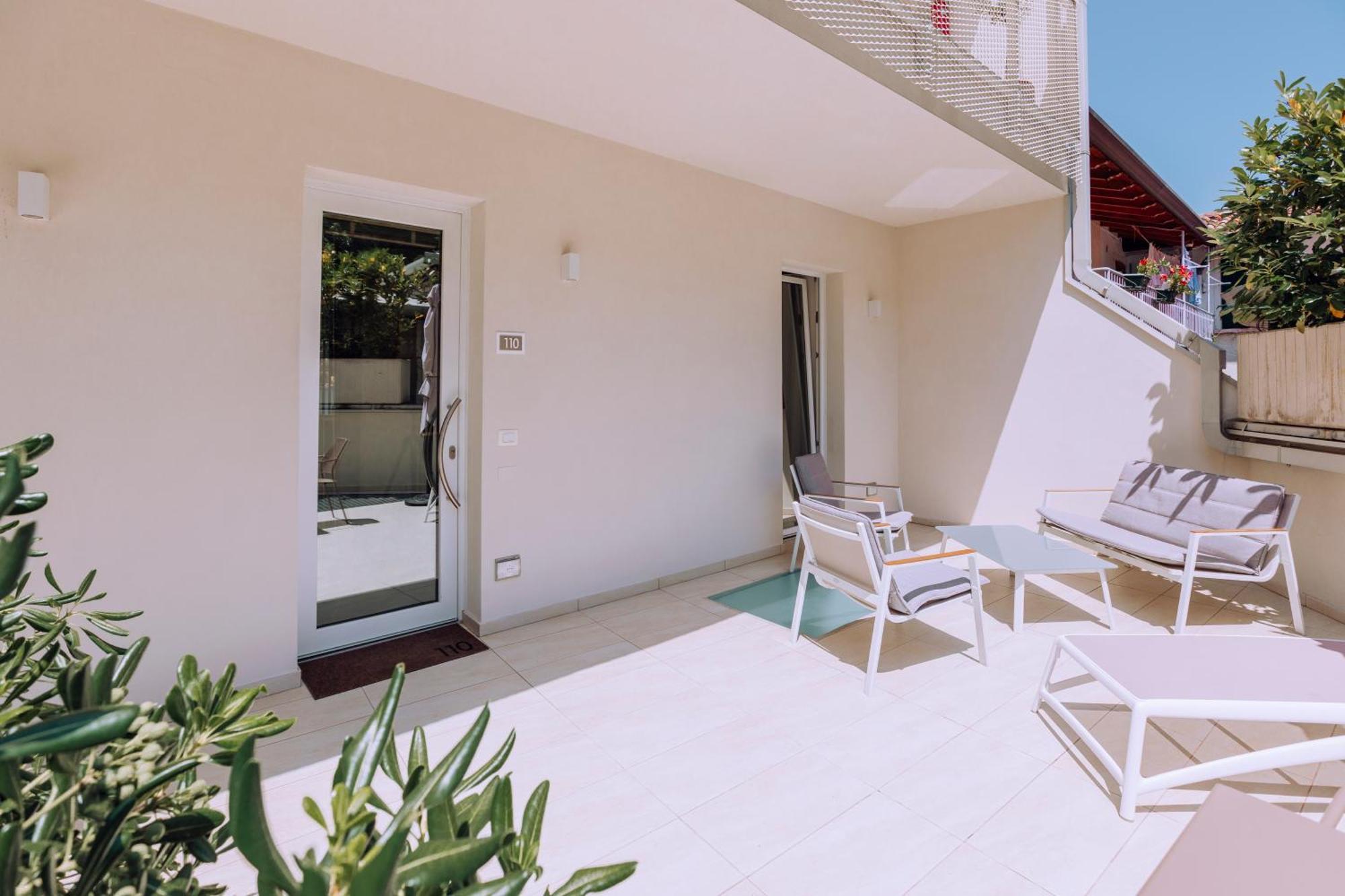 Ah Porticcioli Boutique Apartments San Felice del Benaco Dış mekan fotoğraf