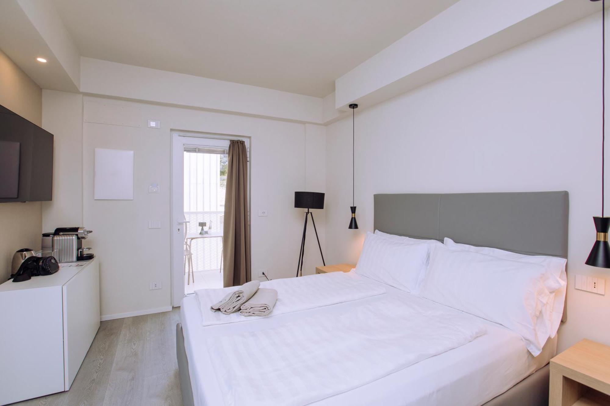 Ah Porticcioli Boutique Apartments San Felice del Benaco Dış mekan fotoğraf