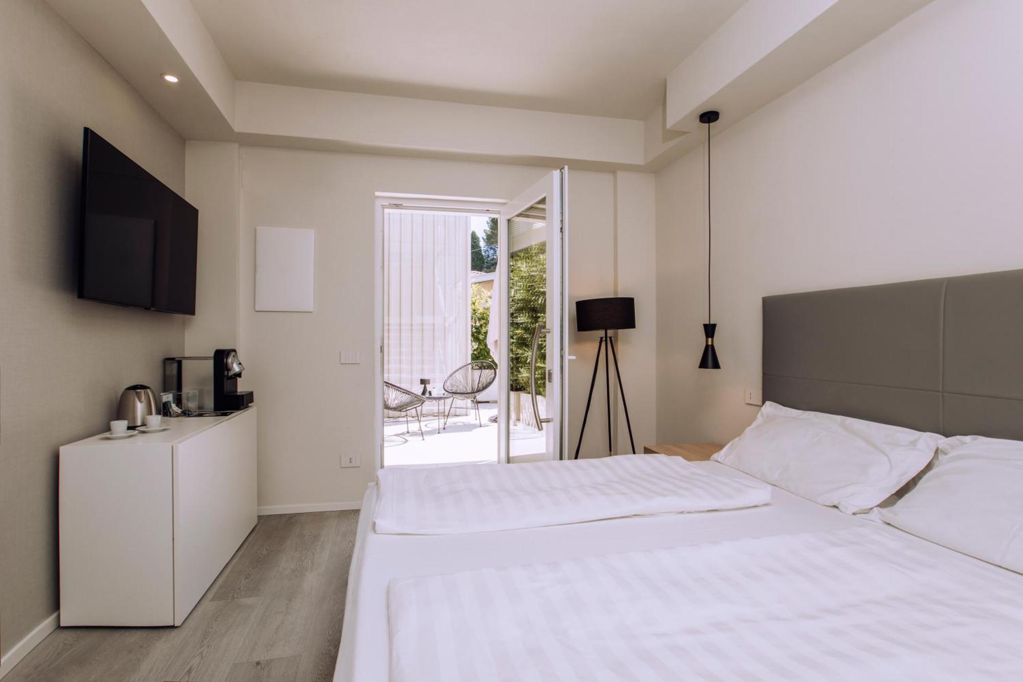 Ah Porticcioli Boutique Apartments San Felice del Benaco Dış mekan fotoğraf