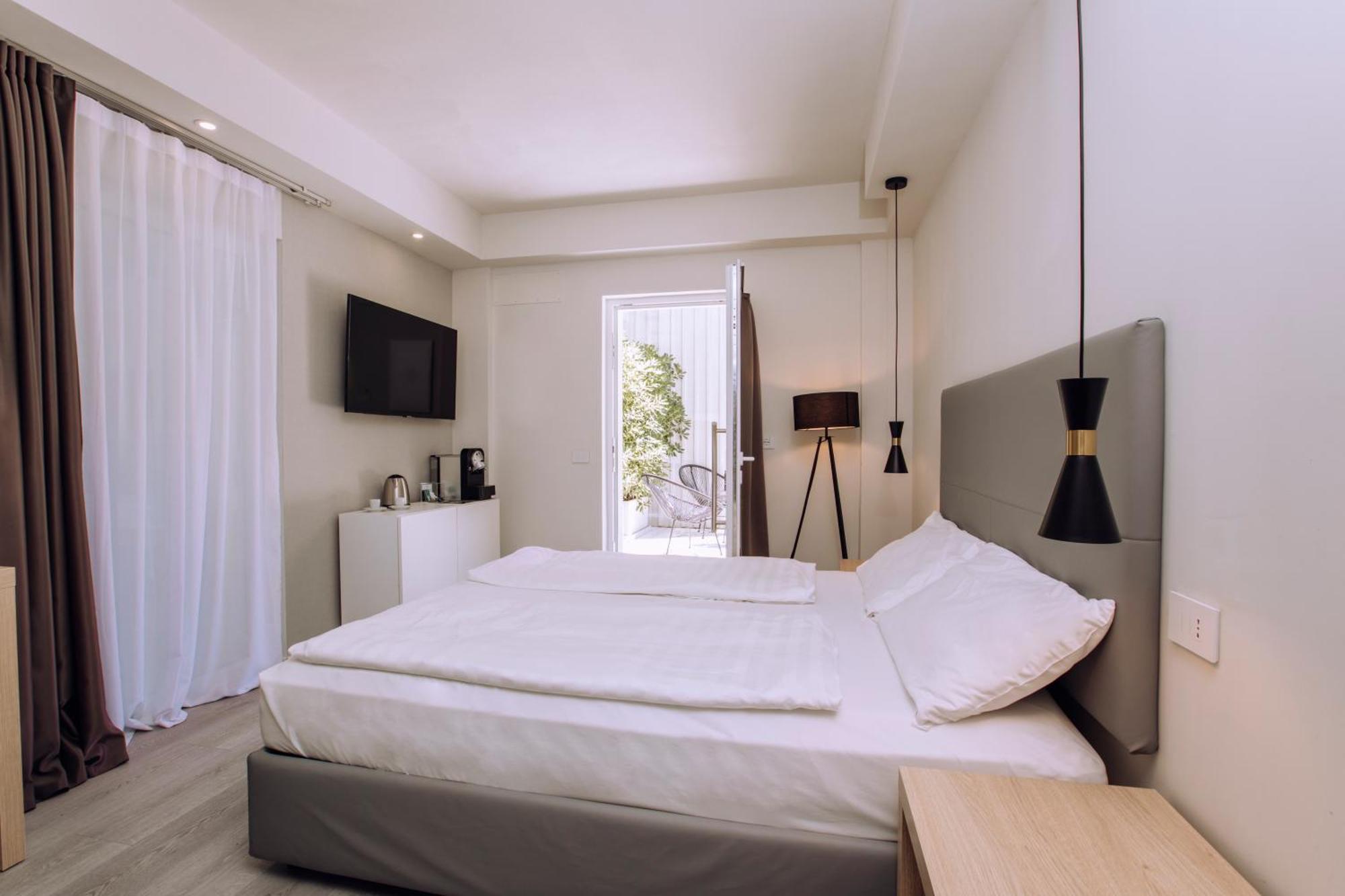 Ah Porticcioli Boutique Apartments San Felice del Benaco Dış mekan fotoğraf